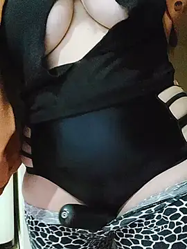 Love Tina56 online show from November 29, 2025, 6:13 am