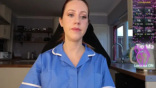 Snapshot of stripmequick chatting on November 24, 2025, 10:37 am stripmequick online show from November 24, 2025, 10:37 am