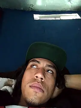 AlexAlejandro13 online show from March 3, 2026, 8:38 pm