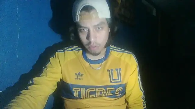 AlexAlejandro13 online show from October 16, 2025, 8:55 am