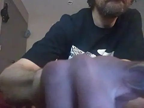 Bottomslut4tops84 online show from November 18, 2025, 4:27 am