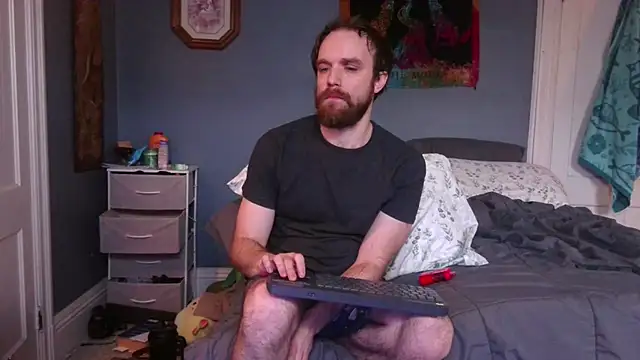 Snapshot of hpluvsplata chatting on February 19, 2026, 2:14 pm hpluvsplata online show from February 19, 2026, 2:14 pm