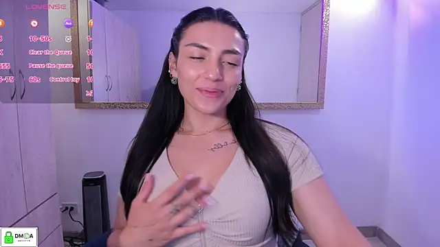 Snapshot of EricaVanderhill chatting on February 9, 2026, 12:41 am EricaVanderhill online show from February 9, 2026, 12:41 am