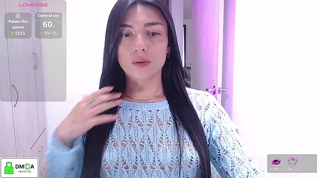 EricaVanderhill online show from November 12, 2025, 6:23 pm