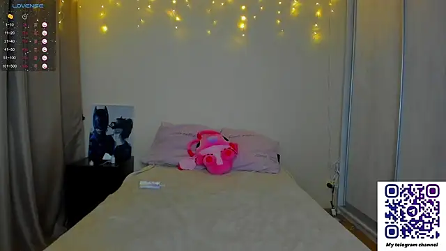 Snapshot of Bella_Foryou chatting on March 19, 2025, 2:35 pm Bella Foryou online show from March 19, 2025, 2:35 pm