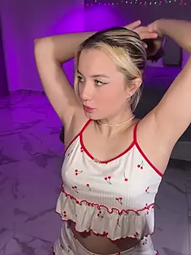  blowjob queen online show from December 18, 2024, 10:35 pm