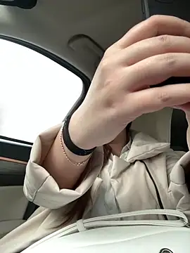 Snapshot of CandyShoopp chatting on March 15, 2025, 1:40 pm CandyShoopp online show from March 15, 2025, 1:40 pm