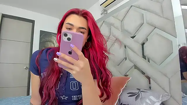 alexandra fire69x online show from April 17, 2026, 2:42 pm