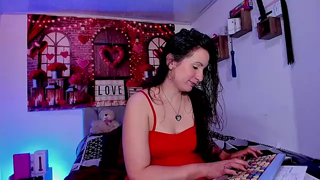 vanessabrown  online show from February 11, 2026, 12:49 pm