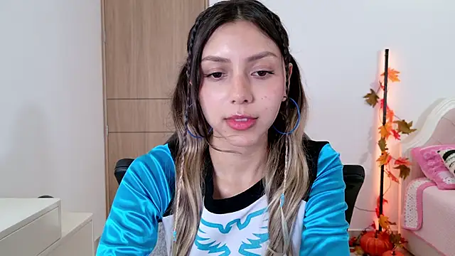 Snapshot of Sensualtease chatting on September 27, 2025, 12:50 am Sensualtease online show from September 27, 2025, 12:50 am