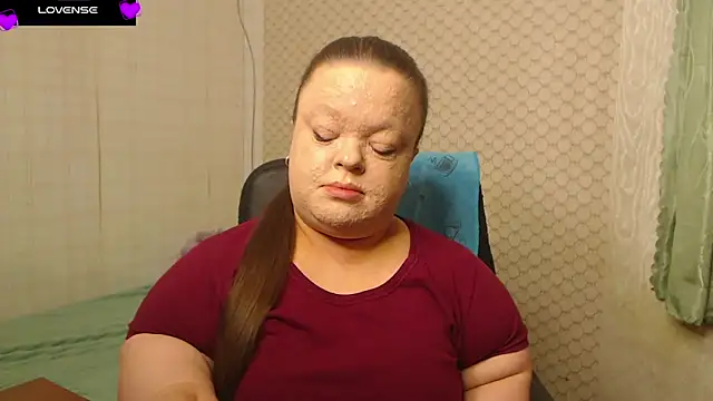 Janiffer MiMi online show from April 17, 2026, 4:21 pm