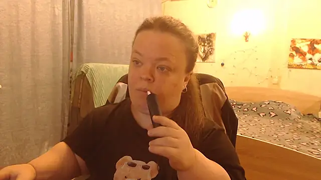 Janiffer MiMi online show from February 25, 2025, 5:51 pm