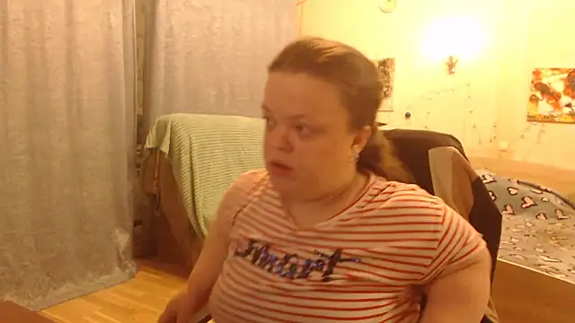 Janiffer MiMi online show from February 14, 2025, 1:34 am