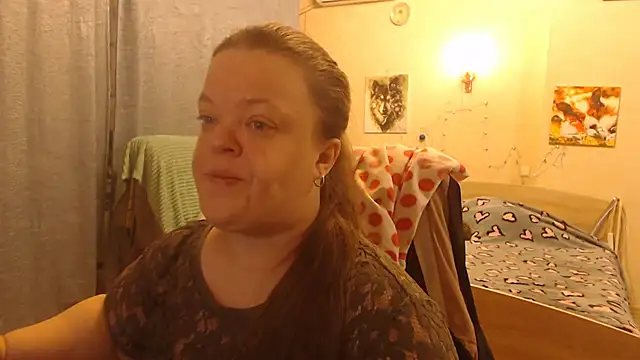 Janiffer MiMi online show from February 8, 2025, 6:22 pm