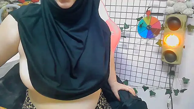 Snapshot of PinkPudding chatting on March 3, 2026, 7:43 pm PinkPudding online show from March 3, 2026, 7:43 pm