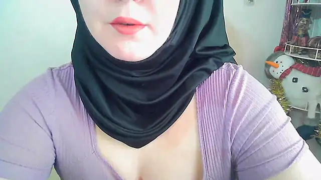 Snapshot of PinkPudding chatting on December 24, 2024, 2:33 pm PinkPudding online show from December 24, 2024, 2:33 pm