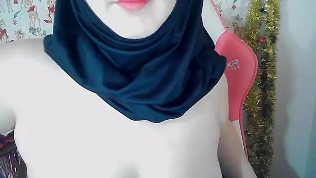 Snapshot of PinkPudding chatting on December 11, 2024, 2:11 pm PinkPudding online show from December 11, 2024, 2:11 pm