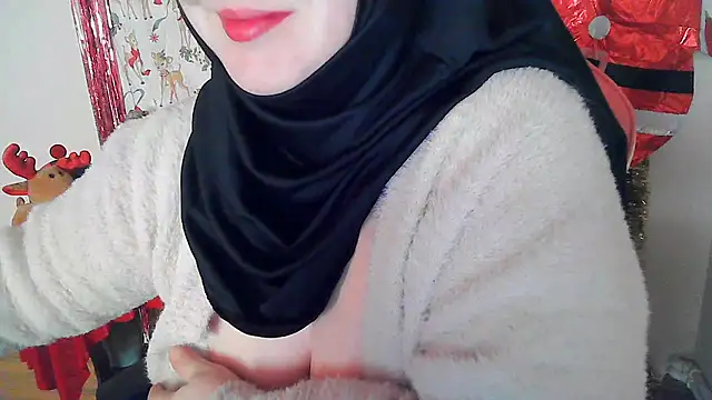 Snapshot of PinkPudding chatting on December 13, 2024, 10:19 am PinkPudding online show from December 13, 2024, 10:19 am