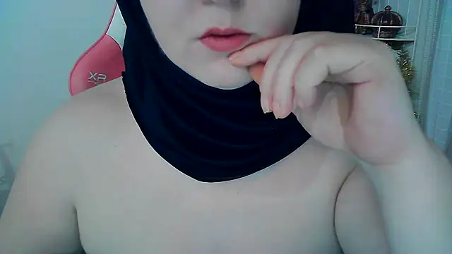 Snapshot of PinkPudding chatting on December 24, 2024, 6:28 pm PinkPudding online show from December 24, 2024, 6:28 pm