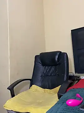 Snapshot of BADFATASS85 chatting on September 23, 2025, 2:46 pm BADFATASS85 online show from September 23, 2025, 2:46 pm