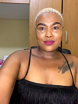 Snapshot of BADFATASS85 chatting on December 16, 2025, 9:52 pm BADFATASS85 online show from December 16, 2025, 9:52 pm