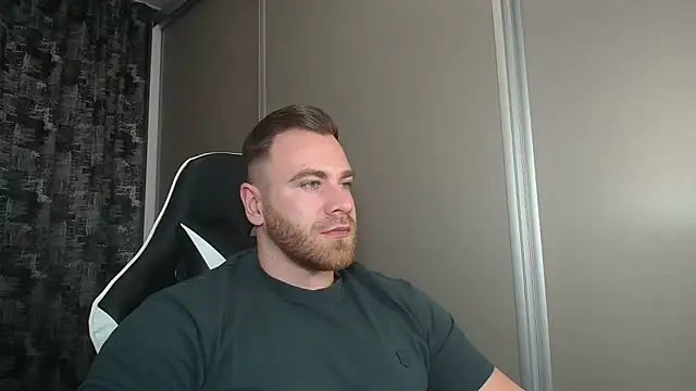 Thori92 online show from February 26, 2025, 8:58 pm