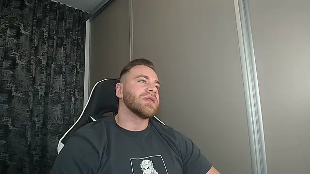 Thori92 online show from October 22, 2025, 5:45 pm