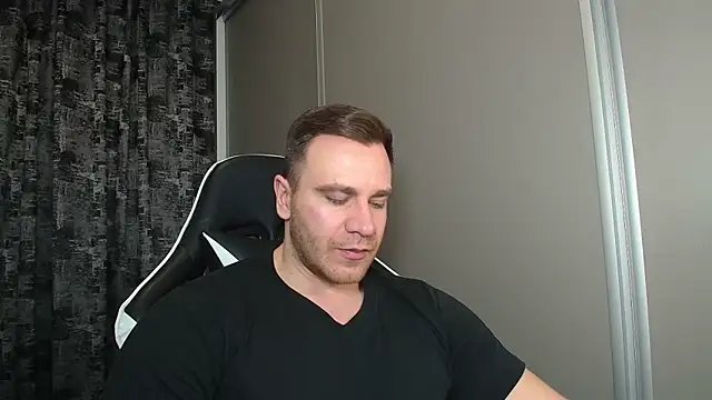 Thori92 online show from February 26, 2026, 5:13 pm