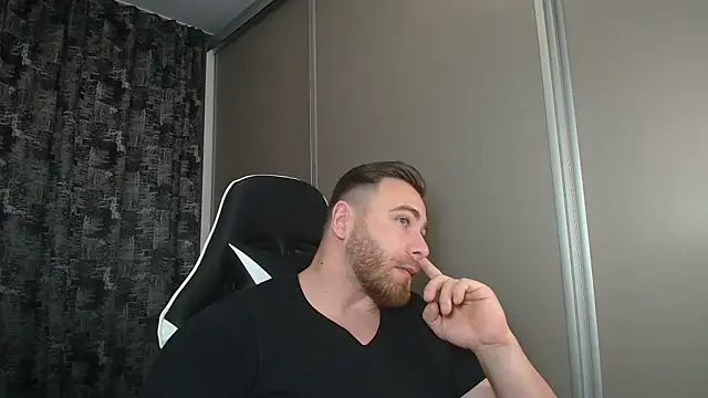 Thori92 online show from February 28, 2025, 8:28 pm