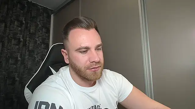 Thori92 online show from February 25, 2025, 7:38 pm