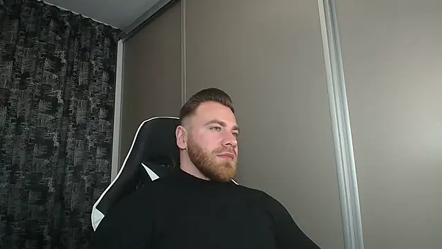 Thori92 online show from March 18, 2025, 6:17 pm