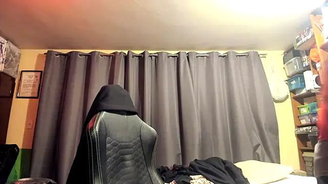 VonDoomdelToro online show from October 5, 2025, 8:05 am