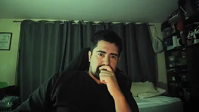 VonDoomdelToro online show from October 8, 2025, 11:45 am