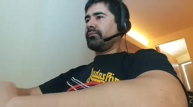 VonDoomdelToro online show from February 13, 2025, 6:26 pm