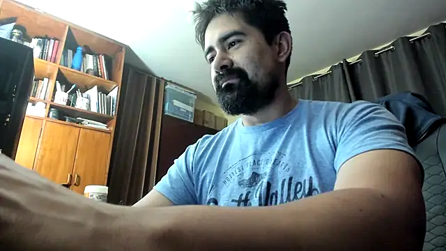 VonDoomdelToro online show from December 8, 2024, 8:30 am