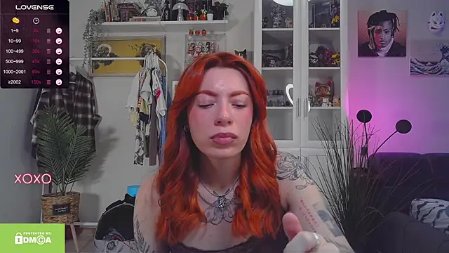 MaryStocks online show from October 28, 2025, 8:35 am