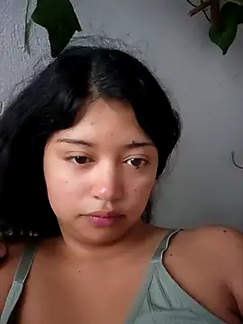 Peach Girll online show from September 11, 2025, 12:27 pm