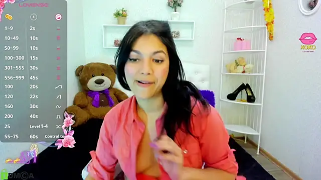 Mollywell online show from March 10, 2025, 8:17 am