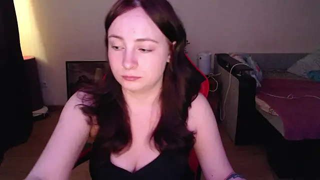 Laralianna online show from May 21, 2026, 5:21 pm