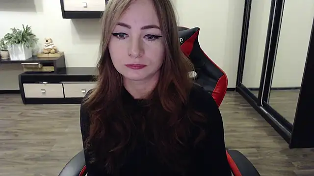 Laralianna online show from September 22, 2025, 11:49 am