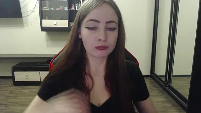 Laralianna online show from February 26, 2025, 5:00 pm