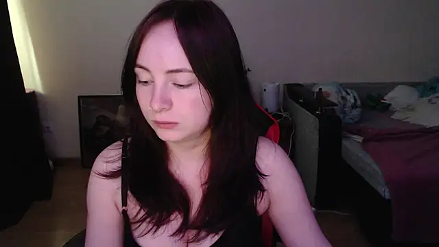 Laralianna online show from May 27, 2026, 11:17 am