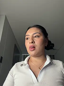 AnushaKumari online show from April 17, 2026, 2:42 pm