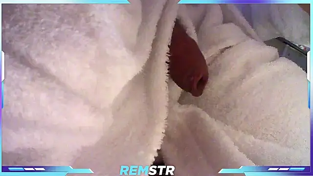 Snapshot of Remstr chatting on February 9, 2025, 10:11 pm Remstr online show from February 9, 2025, 10:11 pm