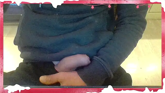 Snapshot of Remstr chatting on December 31, 2024, 11:20 am Remstr online show from December 31, 2024, 11:20 am