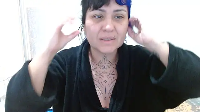 vaholiver online show from May 31, 2026, 2:34 pm