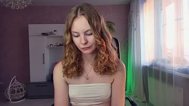 Cuddle Cat online show from February 22, 2025, 2:19 pm