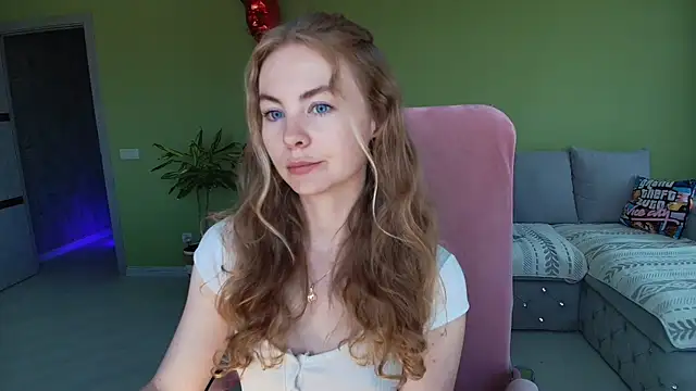 Cuddle Cat online show from June 10, 2026, 6:03 am