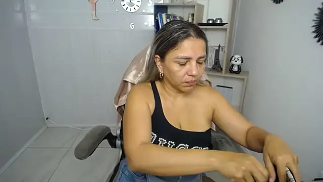 Snapshot of cum_bigass chatting on May 29, 2026, 12:22 pm cum bigass online show from May 29, 2026, 12:22 pm