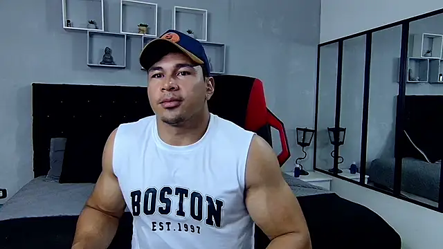 tyler hank01 online show from February 1, 2025, 1:02 am